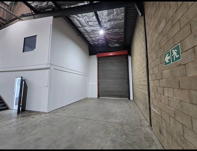 420M² WAREHOUSE TO LET IN MEADOWDALE